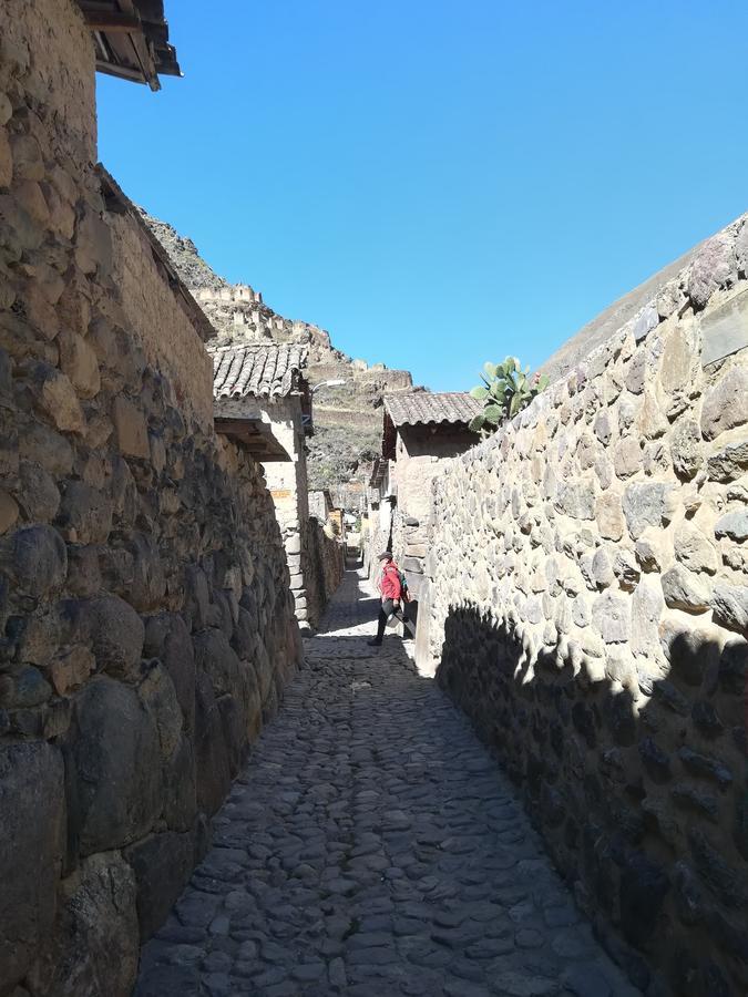 Hostal Mama K'Illa Ollantaytambo Eksteriør bilde